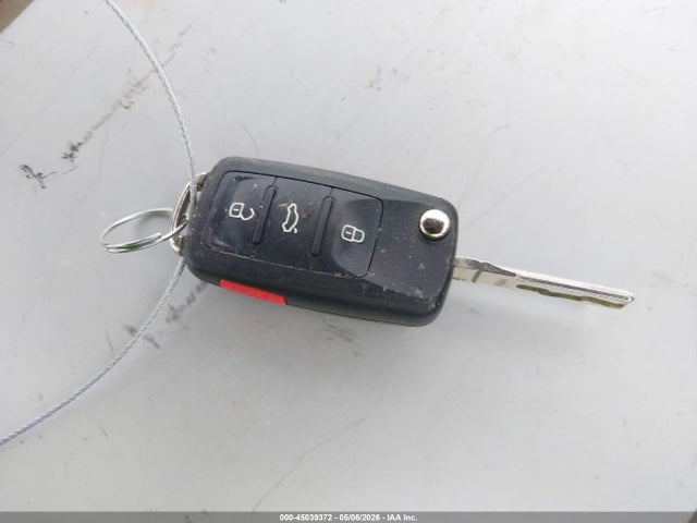 WVGBV7AX0FW094624 Volkswagen TIGUAN S