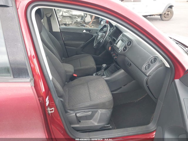 WVGBV7AX0FW094624 Volkswagen TIGUAN S