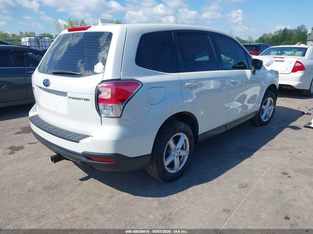 45039410 :رقم المزاد ، JF2SJAAC8JH448334 vin ، 2018 Subaru Forester 2.5i مزاد بيع