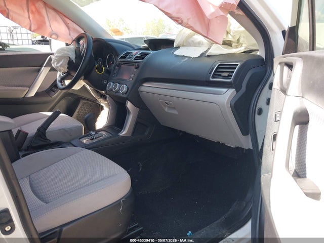 45039410 :رقم المزاد ، JF2SJAAC8JH448334 vin ، 2018 Subaru Forester 2.5i مزاد بيع