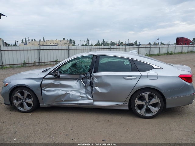 1HGCV2F97KA018915 Honda Accord Touring 2.0t