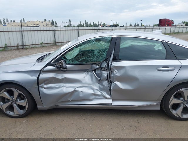 1HGCV2F97KA018915 Honda Accord Touring 2.0t