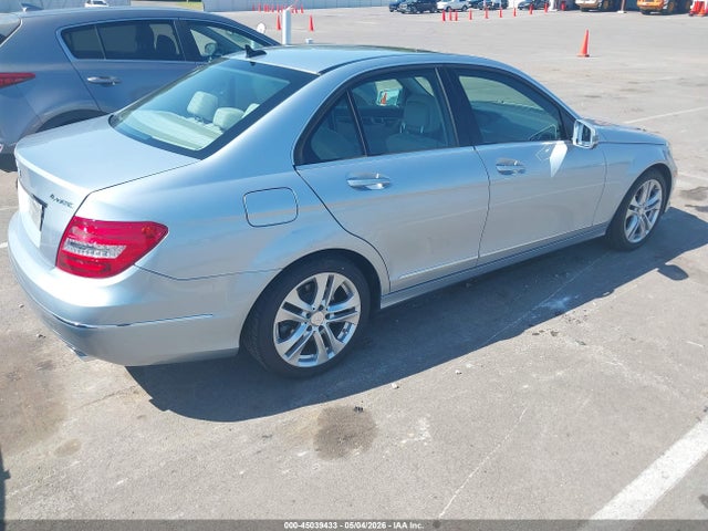 45039433 :رقم المزاد ، WDDGF8AB0EG232808 vin ، 2014 Mercedes-benz C 300 Luxury 4matic مزاد بيع