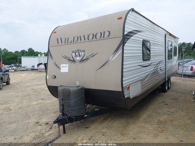 45039435 :رقم المزاد ، 4X4TWDC26FA254101 vin ، 2015 Wildwood Forest River Travel Trailer مزاد بيع