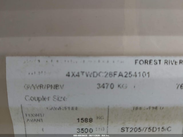 45039435 :رقم المزاد ، 4X4TWDC26FA254101 vin ، 2015 Wildwood Forest River Travel Trailer مزاد بيع