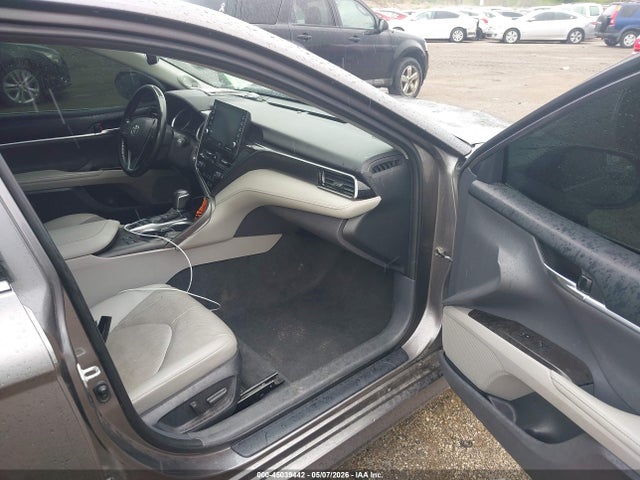4T1F31AK2NU577079 Toyota Camry Xle Hybrid