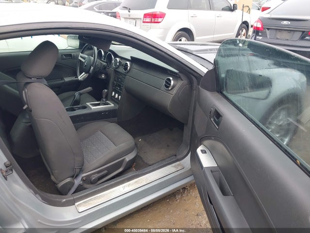 Aukcja sprzedaży 2005 Ford Mustang Gt Deluxe/gt Premium, vin: 1ZVFT82H455237116, numer aukcji: 45039484