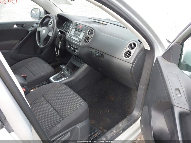 Aukcja sprzedaży 2010 Volkswagen Tiguan S, vin: WVGBV7AX6AW526626, numer aukcji: 45039488