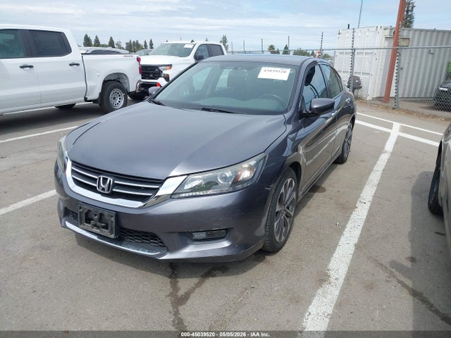 45039520 :رقم المزاد ، 1HGCR2F50FA229316 vin ، 2015 Honda Accord Sport مزاد بيع