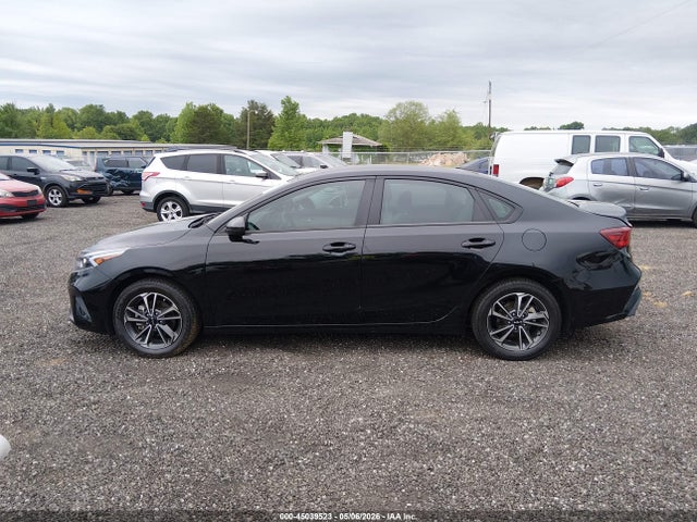2023 Kia Forte Lxs მანქანა იყიდება აუქციონზე, vin: 3KPF24AD4PE677051, აუქციონის ნომერი: 45039523