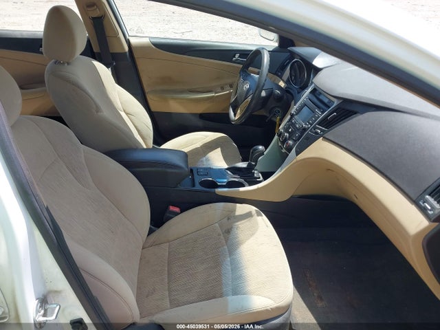 2014 Hyundai Sonata Gls მანქანა იყიდება აუქციონზე, vin: 5NPEB4AC9EH926391, აუქციონის ნომერი: 45039531