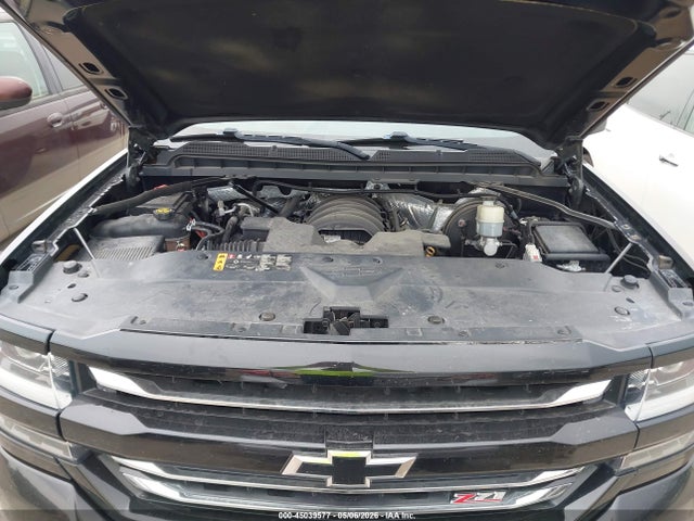 45039577 :رقم المزاد ، 1GCRCREC0JZ310751 vin ، 2018 Chevrolet Silverado 1500 1lt مزاد بيع