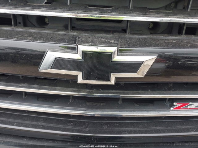 45039577 :رقم المزاد ، 1GCRCREC0JZ310751 vin ، 2018 Chevrolet Silverado 1500 1lt مزاد بيع