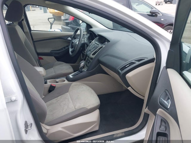 45039623 :رقم المزاد ، 1FADP3F24DL374208 vin ، 2013 Ford Focus Se مزاد بيع