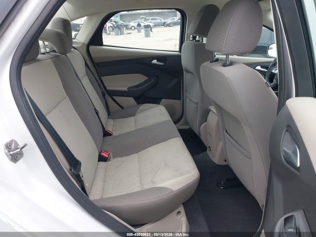 45039623 :رقم المزاد ، 1FADP3F24DL374208 vin ، 2013 Ford Focus Se مزاد بيع