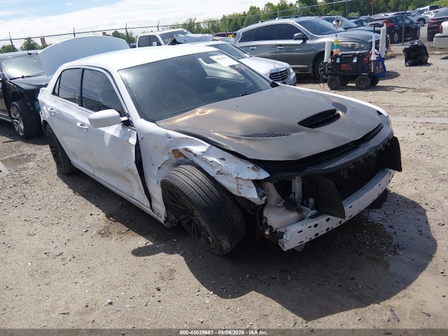 45039661 :رقم المزاد ، 2C3CCABG6EH144325 vin ، 2014 Chrysler 300 300s مزاد بيع