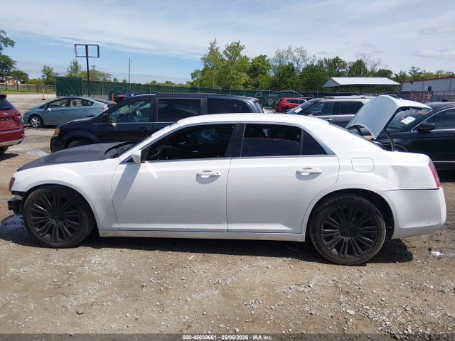 45039661 :رقم المزاد ، 2C3CCABG6EH144325 vin ، 2014 Chrysler 300 300s مزاد بيع