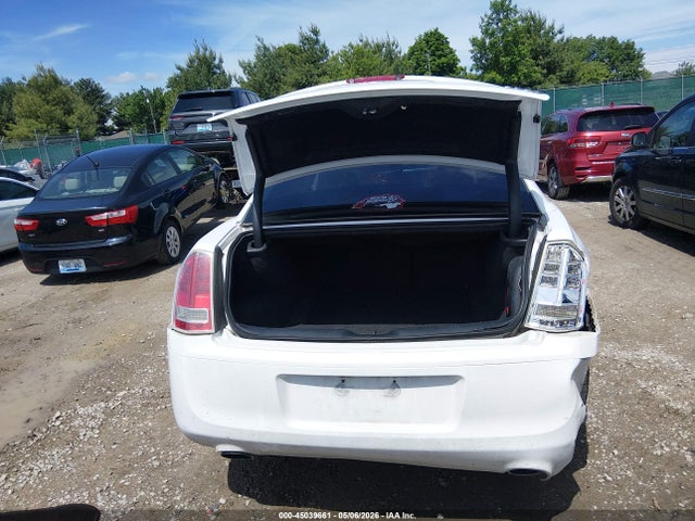 45039661 :رقم المزاد ، 2C3CCABG6EH144325 vin ، 2014 Chrysler 300 300s مزاد بيع