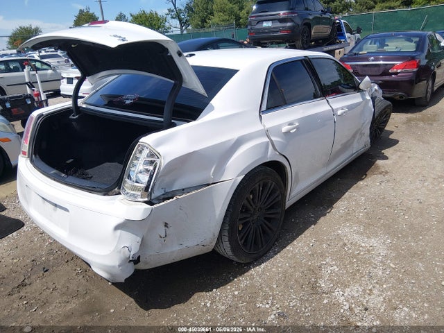 45039661 :رقم المزاد ، 2C3CCABG6EH144325 vin ، 2014 Chrysler 300 300s مزاد بيع