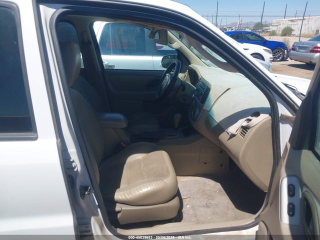 Продажа на аукционе авто 2005 Ford Escape Xlt, vin: 1FMYU93145KC43818, номер лота: 45039683