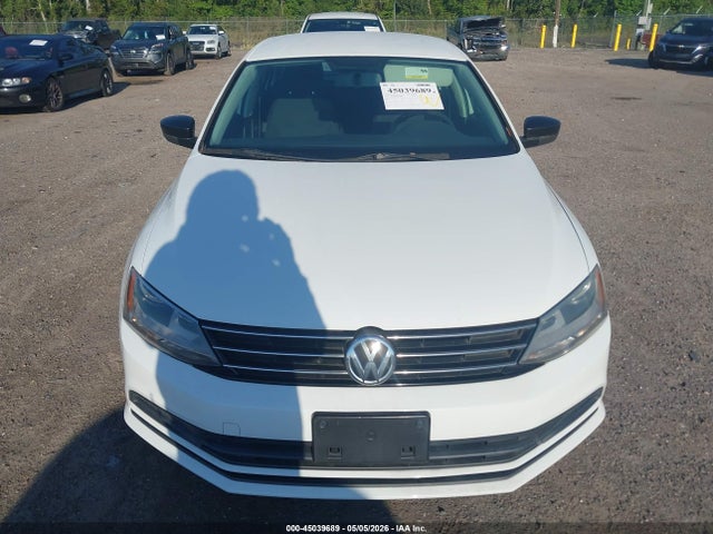 Продаж на аукціоні авто 2015 Volkswagen Jetta 2.0l S, vin: 3VW2K7AJXFM331982, номер лоту: 45039689