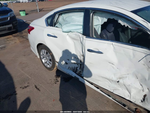 Продаж на аукціоні авто 2017 Nissan Altima 2.5 S, vin: 1N4AL3AP8HC299195, номер лоту: 45039692