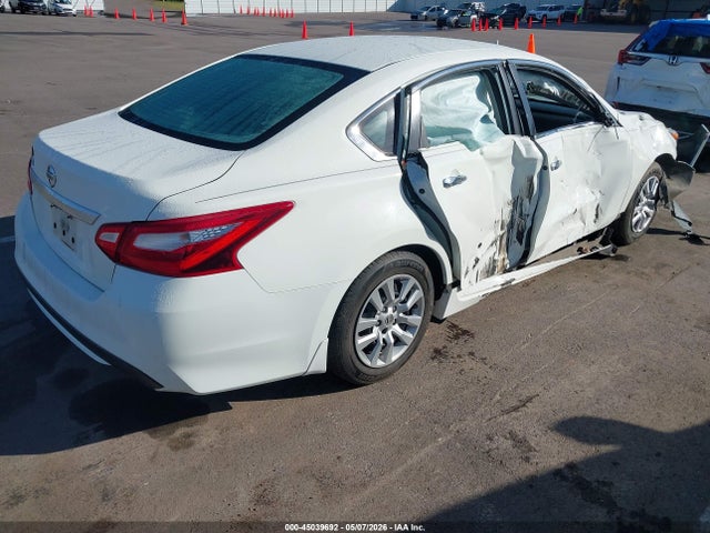 Продаж на аукціоні авто 2017 Nissan Altima 2.5 S, vin: 1N4AL3AP8HC299195, номер лоту: 45039692