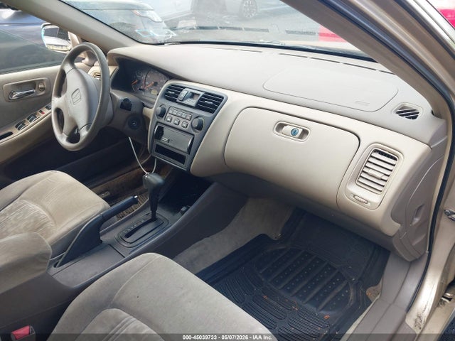 45039733 :رقم المزاد ، 1HGCG667XYA149815 vin ، 2000 Honda Accord 2.3 Ex مزاد بيع