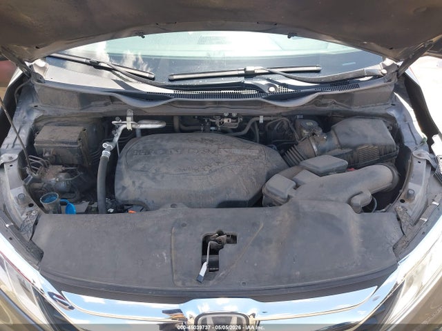 45039737 :رقم المزاد ، 5FNRL6H79JB011634 vin ، 2018 Honda Odyssey Ex-l مزاد بيع