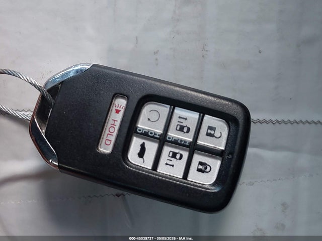 45039737 :رقم المزاد ، 5FNRL6H79JB011634 vin ، 2018 Honda Odyssey Ex-l مزاد بيع