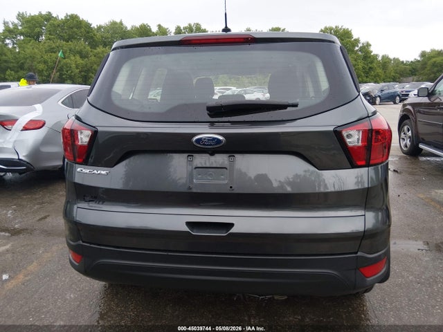 45039744 :رقم المزاد ، 1FMCU0F75KUA41477 vin ، 2019 Ford Escape S مزاد بيع