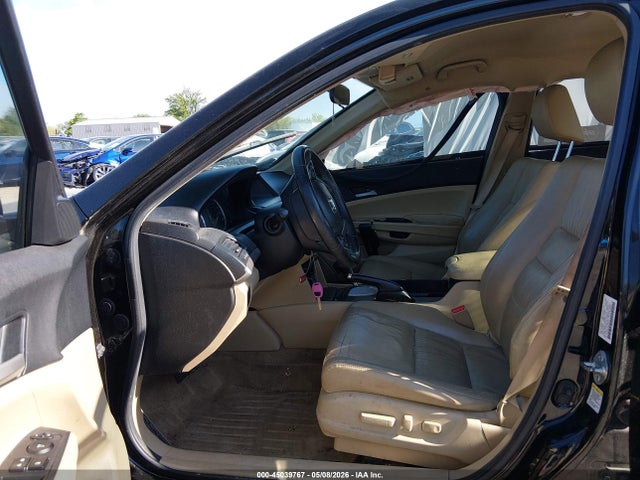 45039767 :رقم المزاد ، 1HGCP2F68BA078220 vin ، 2011 Honda Accord 2.4 Se مزاد بيع