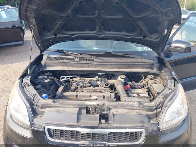 45039772 :رقم المزاد ، KNDJT2A29B7240083 vin ، 2011 Kia Soul + مزاد بيع
