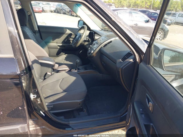 45039772 :رقم المزاد ، KNDJT2A29B7240083 vin ، 2011 Kia Soul + مزاد بيع