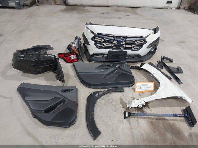 2024 Subaru Crosstrek Premium მანქანა იყიდება აუქციონზე, vin: JF2GUADC1RH909586, აუქციონის ნომერი: 45039781