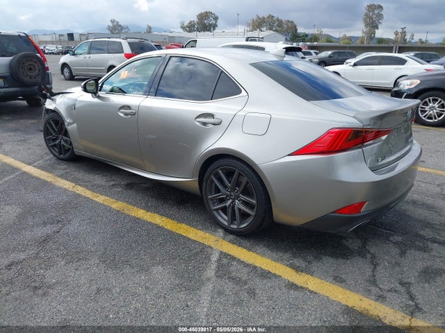 Lexus IS 200T 2017 JTHBA1D25H5043480 Image 3