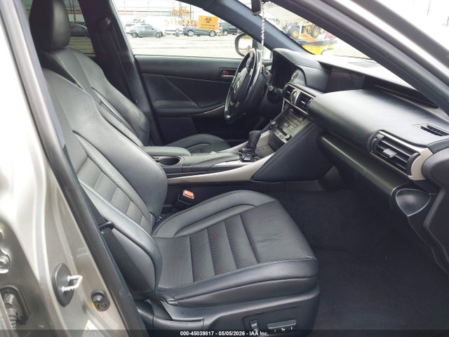 Lexus IS 200T 2017 JTHBA1D25H5043480 Image 5
