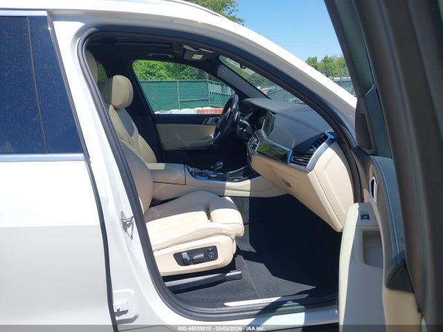 2021 Bmw X5 Xdrive40i მანქანა იყიდება აუქციონზე, vin: 5UXCR6C05M9D86578, აუქციონის ნომერი: 45039818