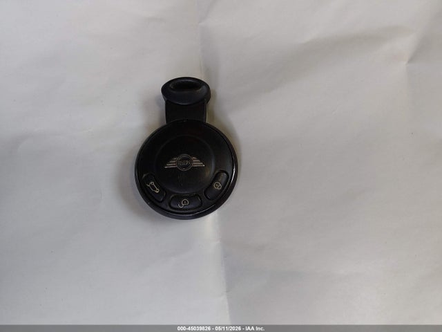 45039826 :رقم المزاد ، WMWMF73599TW86242 vin ، 2009 Mini Cooper S مزاد بيع