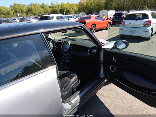 45039826 :رقم المزاد ، WMWMF73599TW86242 vin ، 2009 Mini Cooper S مزاد بيع