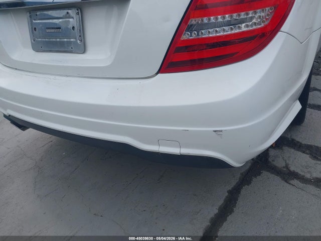 2014 Mercedes-benz C 250 Sport მანქანა იყიდება აუქციონზე, vin: WDDGF4HBXEA965160, აუქციონის ნომერი: 45039830