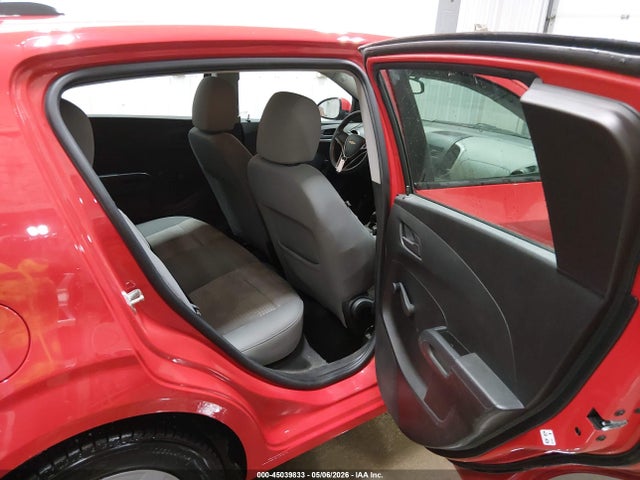 Продаж на аукціоні авто 2015 Chevrolet Sonic Ls Manual, vin: 1G1JB6SH7F4163629, номер лоту: 45039833