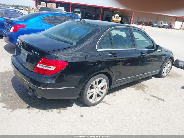 Aukcja sprzedaży 2013 Mercedes-benz C 300 Luxury 4matic/sport 4matic, vin: WDDGF8AB3DA815021, numer aukcji: 45039835