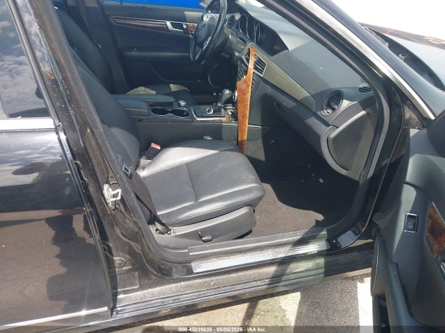 Aukcja sprzedaży 2013 Mercedes-benz C 300 Luxury 4matic/sport 4matic, vin: WDDGF8AB3DA815021, numer aukcji: 45039835