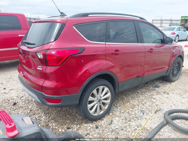 45039840 :رقم المزاد ، 1FMCU0HD5KUA74496 vin ، 2019 Ford Escape Sel مزاد بيع