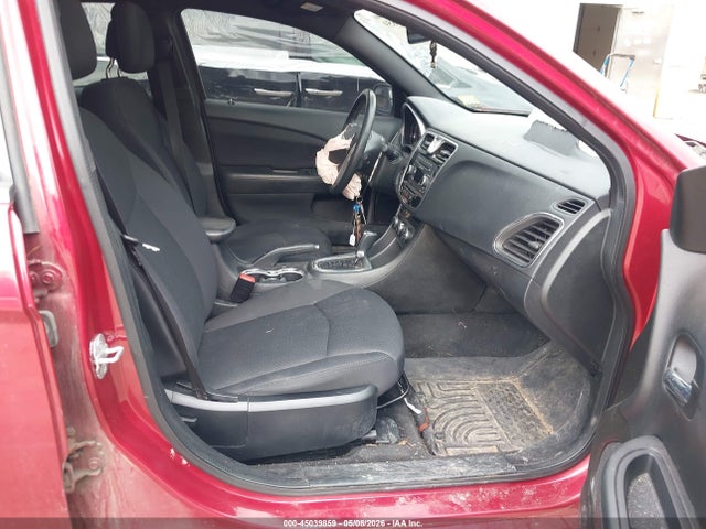 45039859 :رقم المزاد ، 1C3CCBBG5DN715363 vin ، 2013 Chrysler 200 Touring مزاد بيع