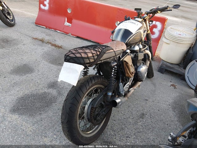 45039863 :رقم المزاد ، SMT920K14CT543573 vin ، 2012 Triumph Motorcycle Thruxton مزاد بيع