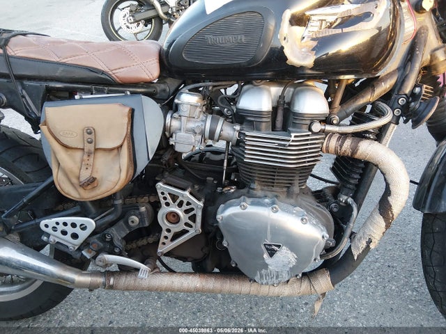 45039863 :رقم المزاد ، SMT920K14CT543573 vin ، 2012 Triumph Motorcycle Thruxton مزاد بيع