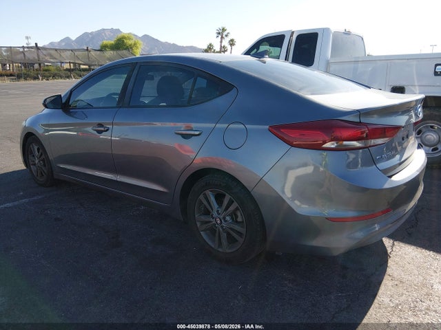 5NPD84LF2JH297682 Hyundai ELANTRA SEL
