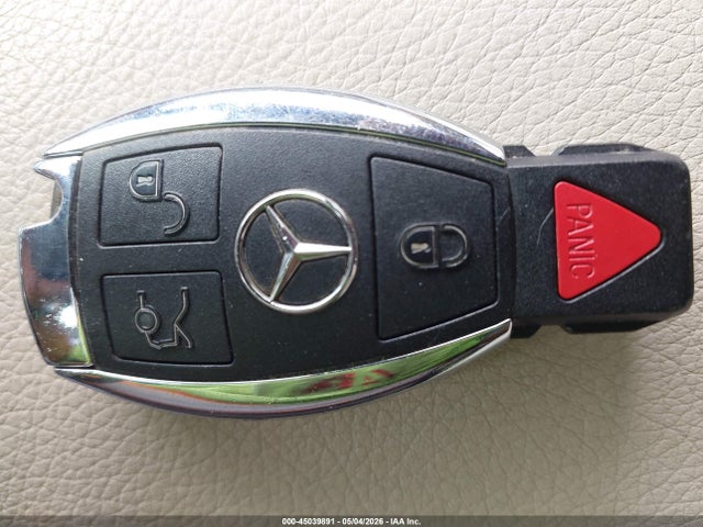 45039891 :رقم المزاد ، WDC0G4JB8JV099863 vin ، 2018 Mercedes-benz Glc 300 مزاد بيع